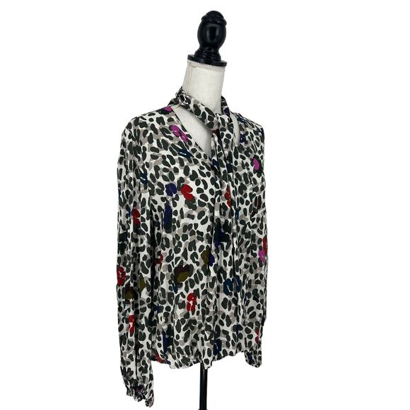 Ted Bak­er Charia Wilder­ness Tie Neck Blouse - Picture 8 of 13